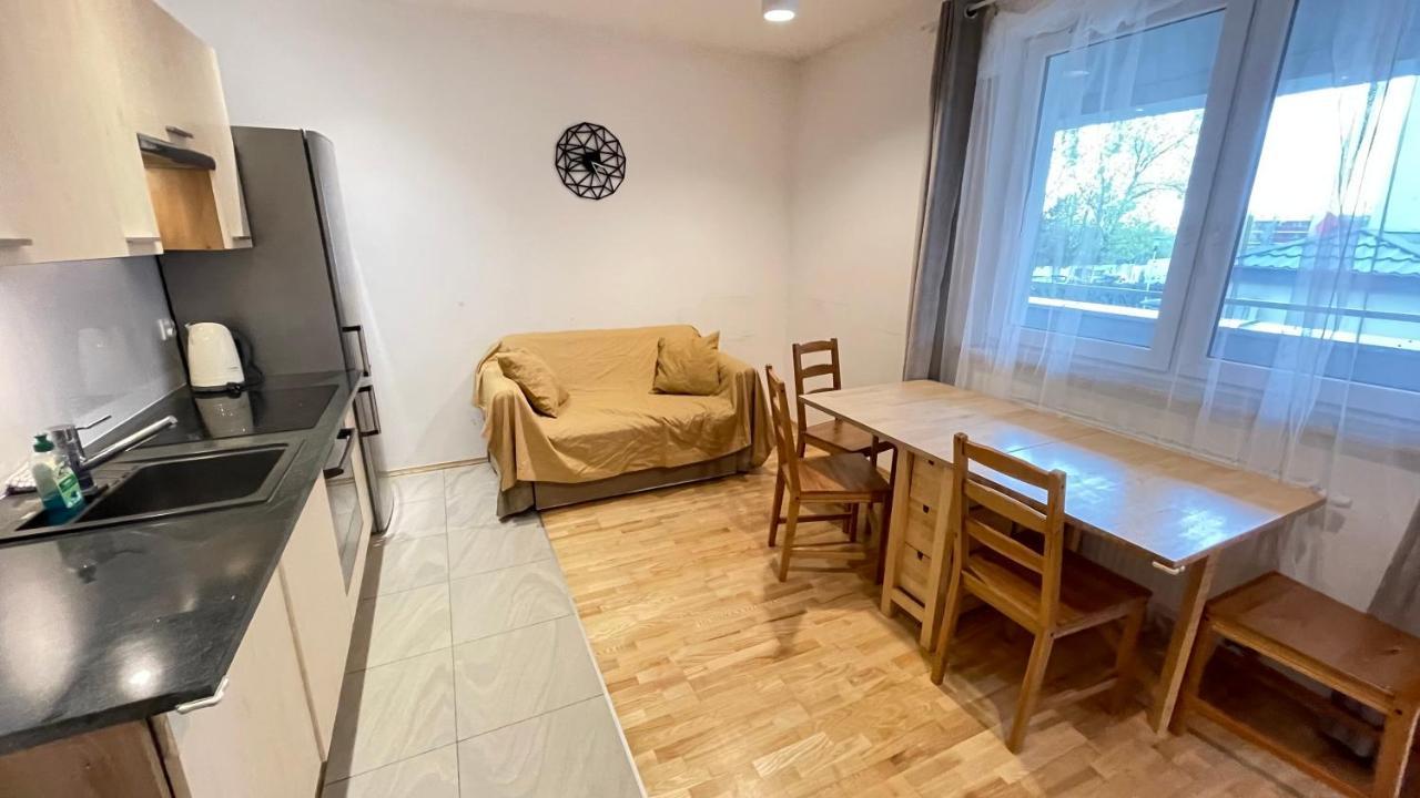 Apartament Park Zakrzowek Διαμέρισμα Krasków Εξωτερικό φωτογραφία